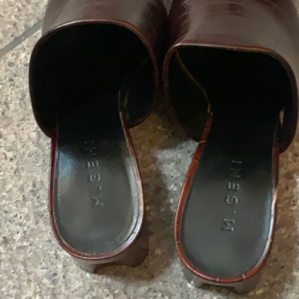 M. Gemi Dark Brown Croc-Embossed Women's Shoes - Picture 9 of 15